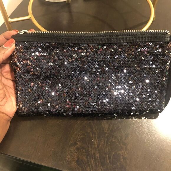 Victoria’s Secret black and silver sequin zipper pouch wristlet - Picture 7 of 9